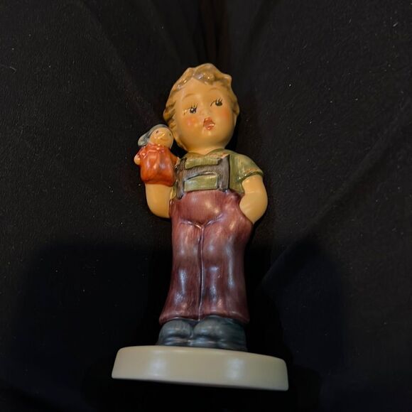 MJ Hummel Puppet Prince Exclusive Edition - Picture 1 of 6